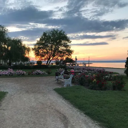 Case de vacanță Dora Siófok